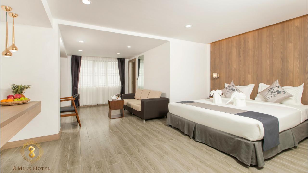 8 Mile Hotel Yangon Exteriör bild