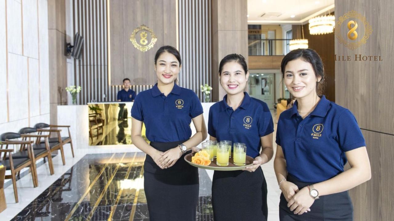 8 Mile Hotel Yangon Exteriör bild