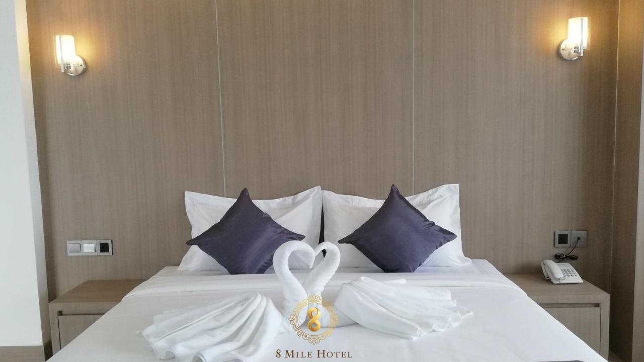 8 Mile Hotel Yangon Exteriör bild